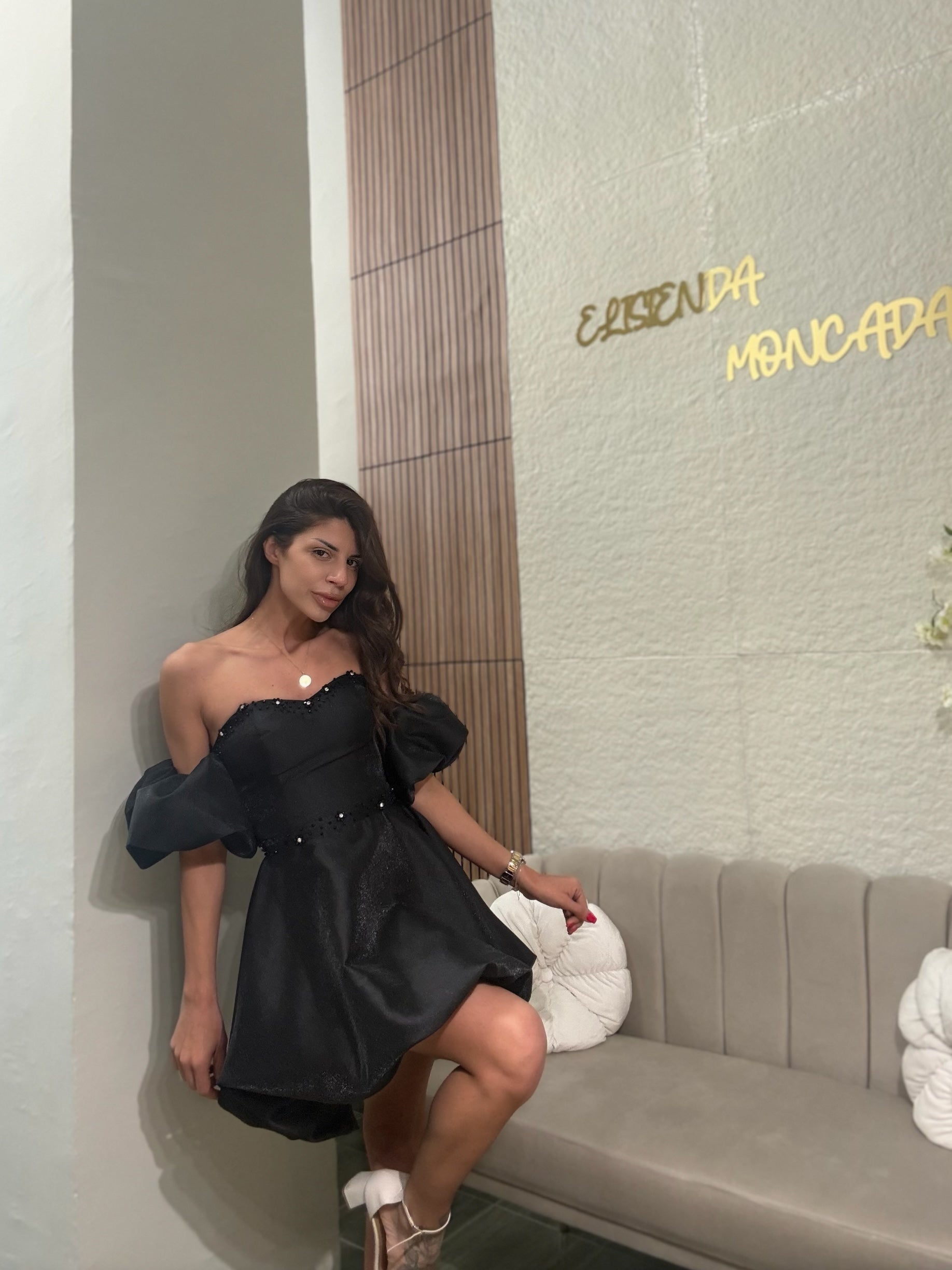 Мини рокля Lumi