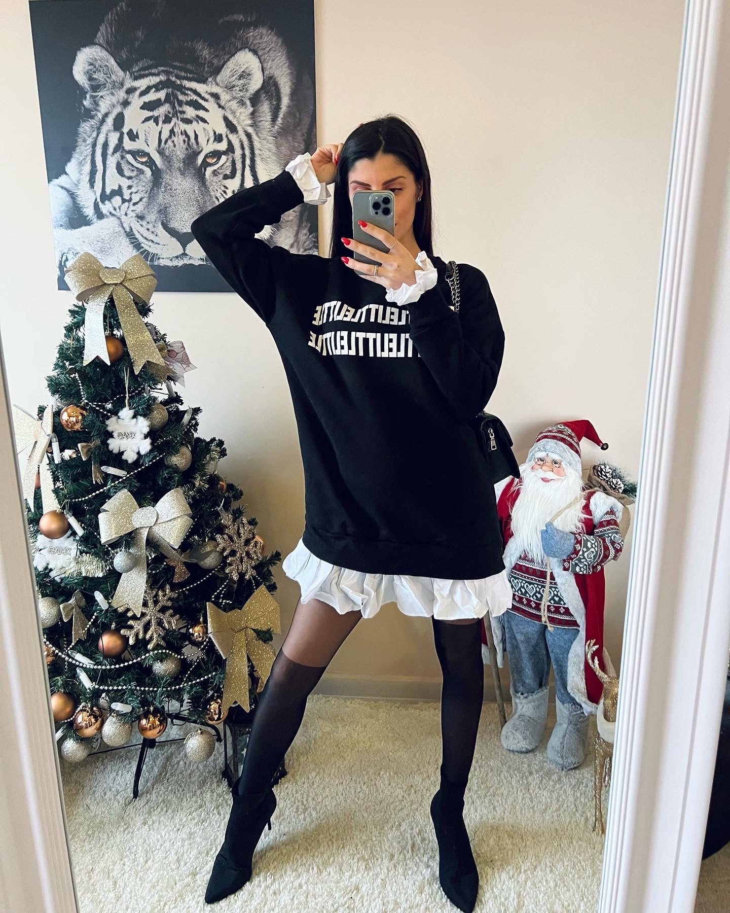 Черна рокля